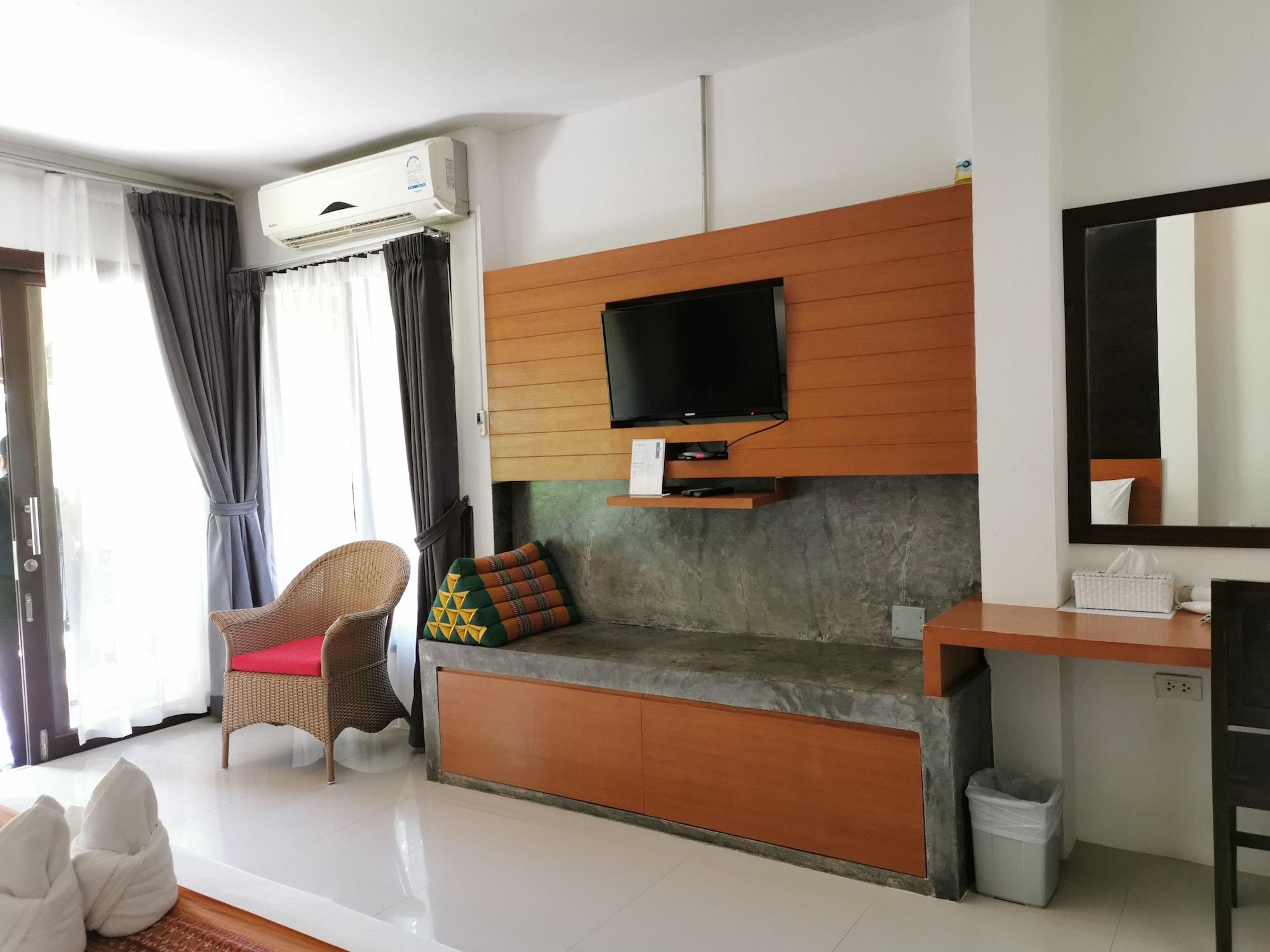 Nana Beach Hotel & Resort Pathiu Exteriör bild