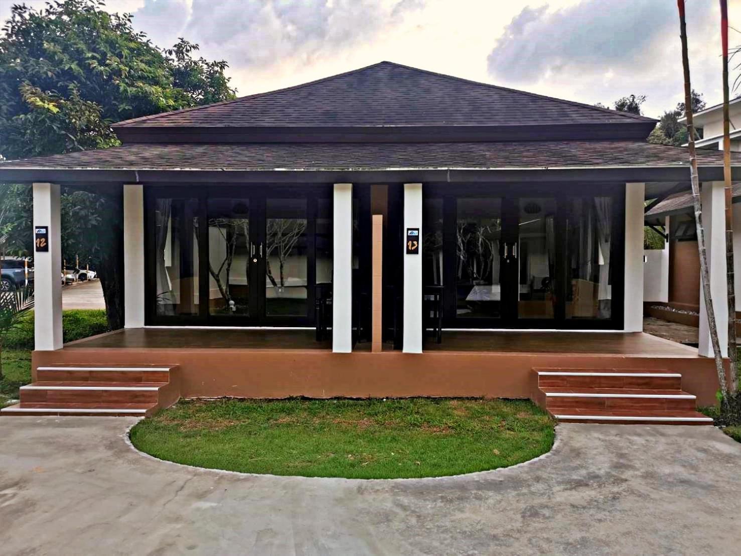 Nana Beach Hotel & Resort Pathiu Exteriör bild