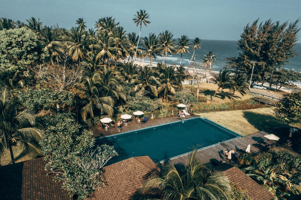 Nana Beach Hotel & Resort Pathiu Exteriör bild
